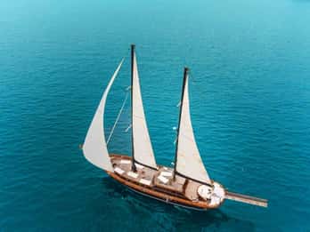 Athens: Agistri, Metopi & Aegina Cruise with Meals & Drinks
