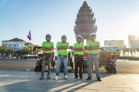 Phnom Penh: Private Tuk Tuk Tour (English Driver) Option 3: Phnom Penh S-21 Museum & Killing Fields by Tuk Tuk
