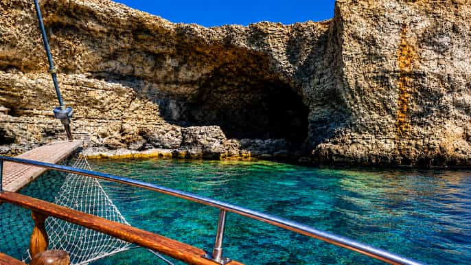Comino Day Trip: Blue Lagoon, Santa Maria Beach & Sea Caves