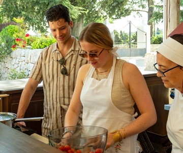 Ostuni: Orecchiette in masseria - pasta making and tasting