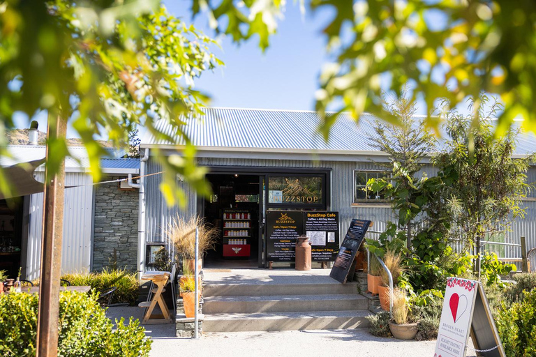 Queenstown: Honey Extraction Experience with Jar