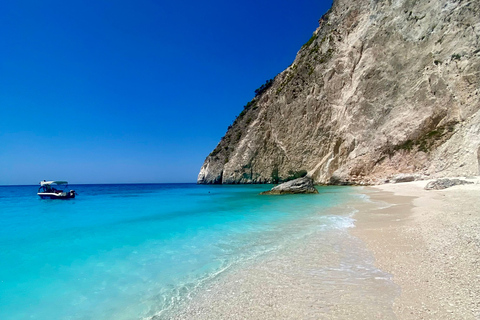 Zakynthos: Private Kreuzfahrt zum Schiffswrack-Strand