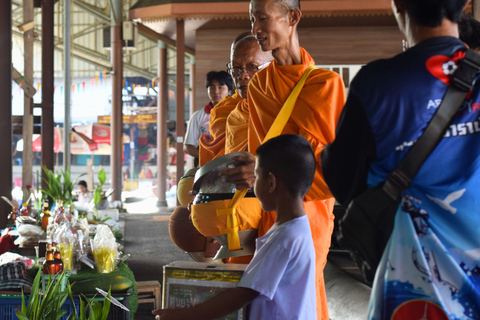 The Souls BKK: Mercado Flutuante, Templo do Dragão, Parque Na SattaBangkok: Mercado flutuante, Templo do Dragão, Museu Na Satta