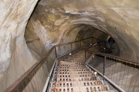 Kutaisi: Mtskheta, Uplistsikhe, Gori & Stalin Museum Tour