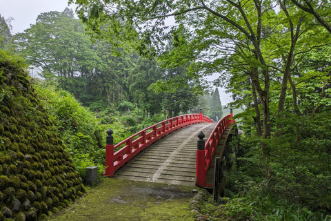 Tagestour von Kanazawa/Toyama: Schneewand und Mysteriöses TalVom Bahnhof Kanazawa anreisen