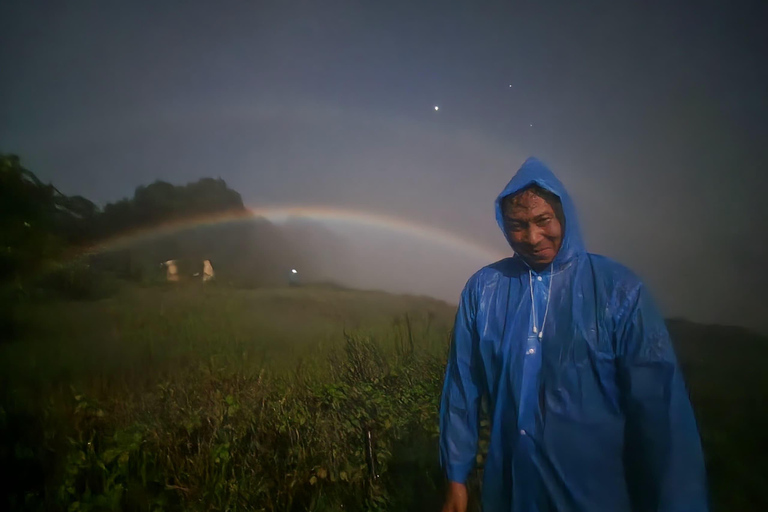 Lunar Rainbow: Victoria Falls Guided Night Walk (Zambia)