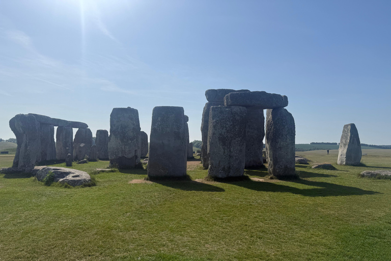 London: Stonehenge and Windsor Castle Private Day Trip