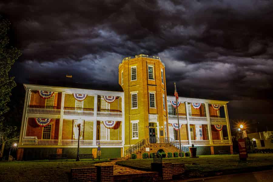 Friedhofsgeister & Ghouls von Little Rock: Geistertour. Foto: GetYourGuide