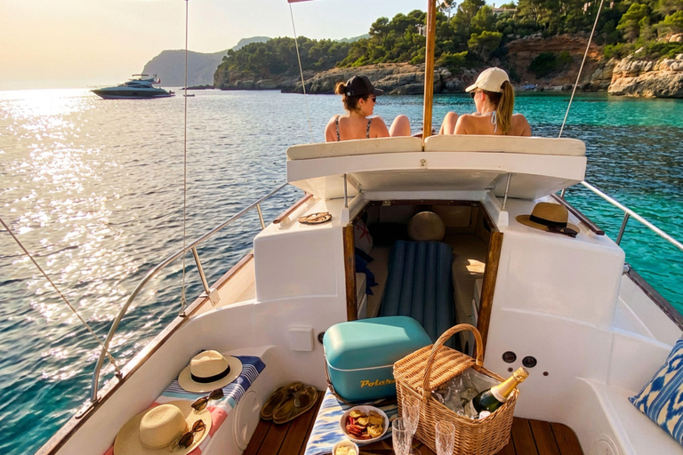 Alcudia & Pollensa Private Boat Tour, Captain, Fuel, Snorkel