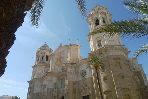 Cádiz: 2.5 Hour Guided Tour with Local Tapas A Taste of Cádiz: Guided Tour with local Tapas