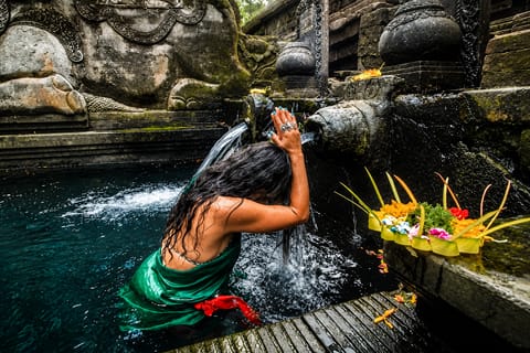 Bali: Tampaksiring Temple Visit and Melukat Ritual