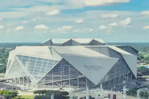 Jogo da NFL do Atlanta Falcons no Mercedes Benz Stadium