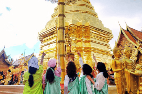 Puesta de sol del crucero por el río Wat Pha Lat , Doi Suthep y Mae Ping