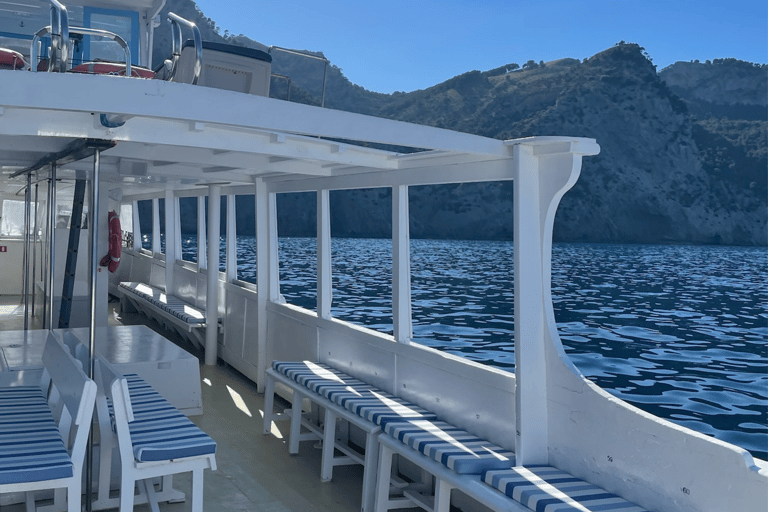 ألكوديا: رحلة بحرية وقت الغروب مع تذوق النبيذ والجبن