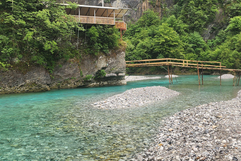 阿尔巴尼亚周边 10 天导游游（半食宿基地）