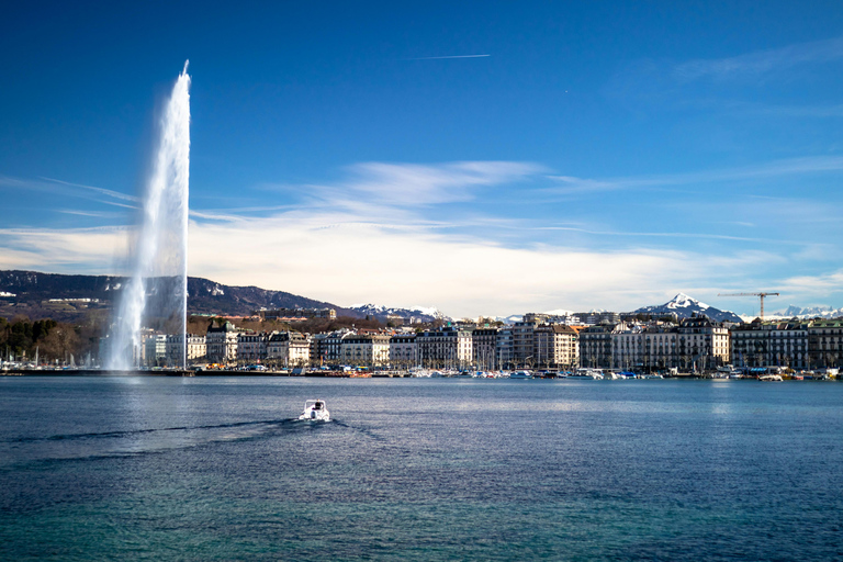 Von Genf aus: Tagestour zum Palais de I&#039;Île, Annecy-See, etc.Route festlegen Reise