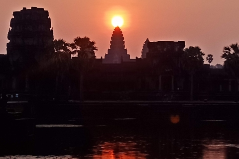 Najlepsza prywatna wycieczka Angkor Wat Sunrise Tour obejmuje 4 najlepsze świątynieNajlepsze prywatne wycieczki Angkor Wat Sunrise obejmują 4 najlepsze świątynie