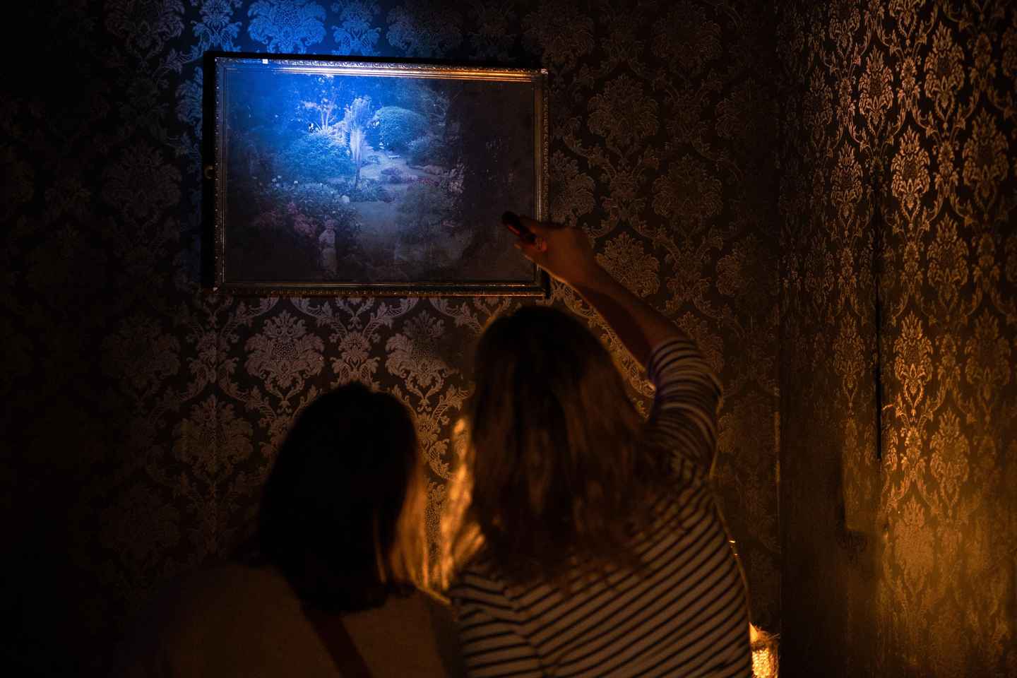 Mystère de Meurtre à Brighton : L'Énigme du Prince