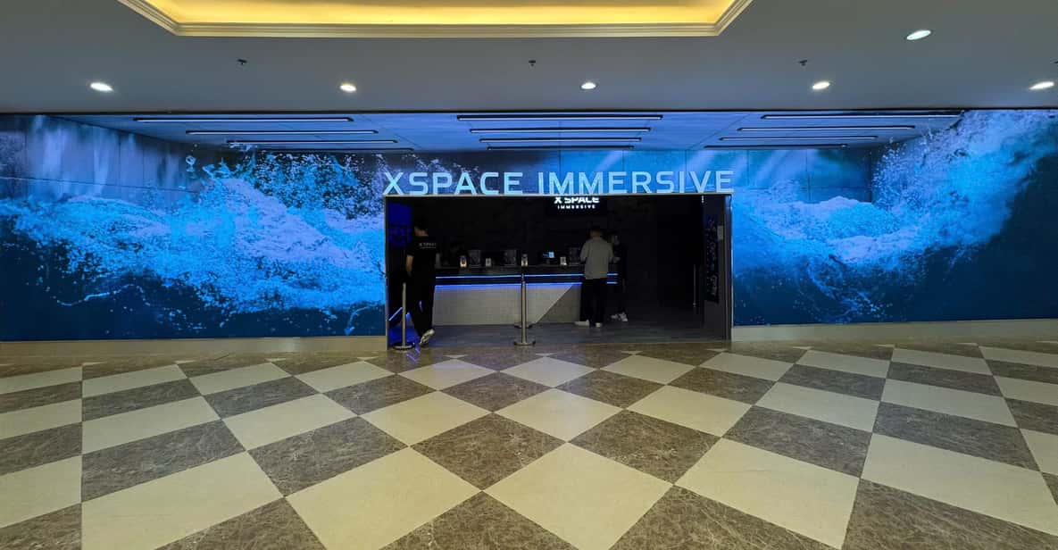 Kids enjoying immersive digital art at X Space Immersive Hanoi