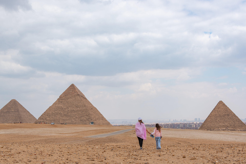 Cairo: Pirâmides, Memphis, Sakkara, Dahshur e excursão de um dia ao BazarTour guiado com traslados, guia de turismo, almoço e entrada