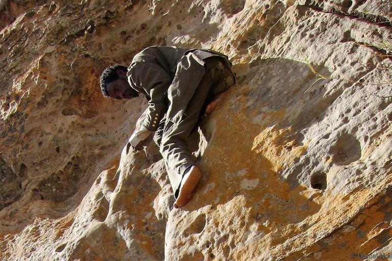 Tigray: iglesias rupestres de Gheralta, Axum y templo de YehaTigray: iglesias rupestres y montañas de Gheralta (2 días)