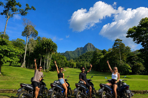 Langkawi: Scooter Island Tour with Breakfast and Lunch