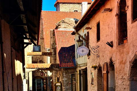 Tallinn Old Town: Medieval Stories, Estonian Food & Rooftop Complete Package: (Food & Drinks Included)