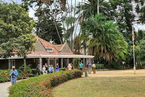 Nairobi: Guided Giraffes Centre & Karen Blixen Museum Tour. Nairobi: Karen Blixen Museum Guided Tour .