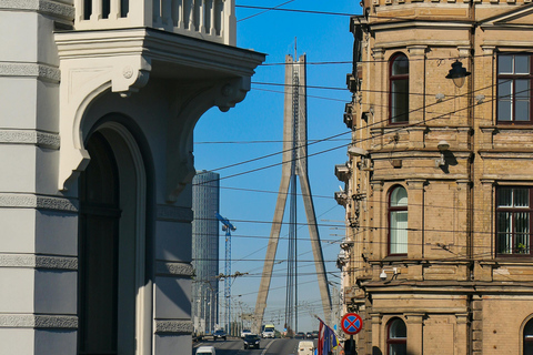 Riga: Soviet-Era City Tour in a Vintage Soviet Car