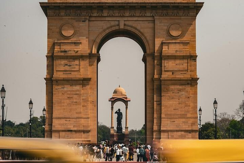 Delhi: India Gate & National War Memorial Walking Tour Walking Tour with Meeting Point