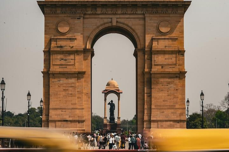 Delhi: India Gate & National War Memorial Walking Tour Walking Tour with Meeting Point