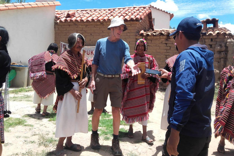 Tarabuco: Textile Market and Yampara Culture