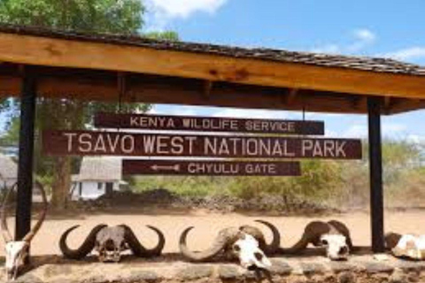 Mombasa: 4-Day Tsavo East, West, & Taita Hills Safari