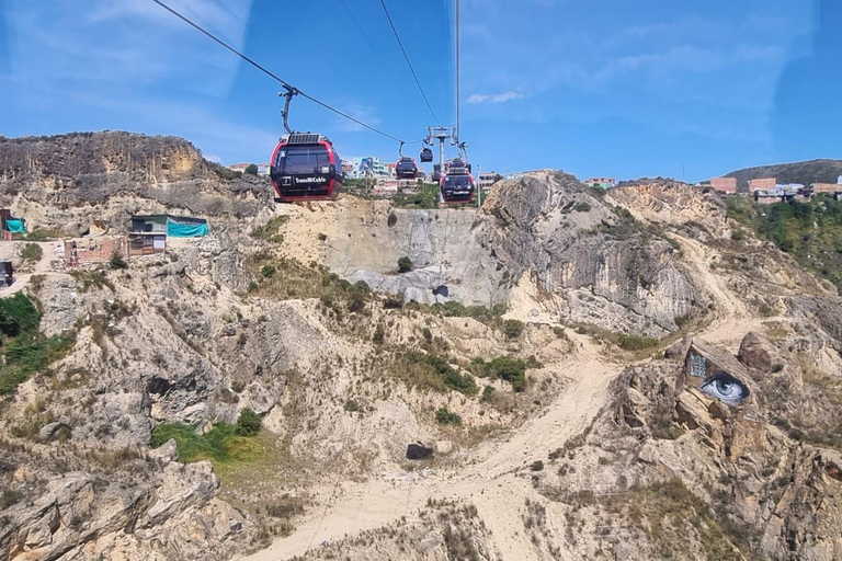 波哥大：蒙塞拉特山与博利瓦尔城私人导览游（含涂鸦体验）波哥大：蒙塞拉特山与博利瓦尔城私人导游游，含涂鸦体验