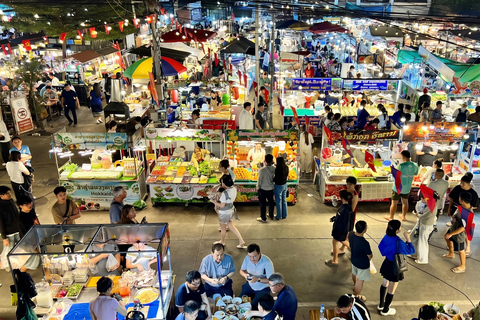 Vientiane: Guided Nightlife Tour with Street Food & Bar