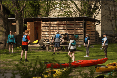Bratislava: Danube River Kayak Tour with Instructor In a group