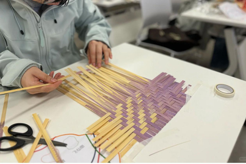 Shanghai: Traditional Bamboo Weaving Fan Experience