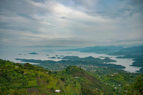 Kigali: Coffee Farm, Lake Kivu, and Villages Day Trip