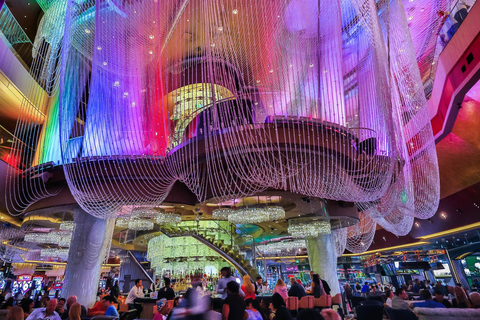 Explora lugares de interés: tour a pie por el Strip de Las Vegas.Explora lugares imprescindibles: tour a pie por el Strip de Las Vegas