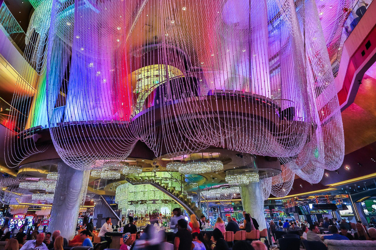 Explora lugares de interés: tour a pie por el Strip de Las Vegas.Explora lugares imprescindibles: tour a pie por el Strip de Las Vegas