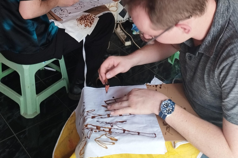 Cours de maître sur le batik avec processus complet