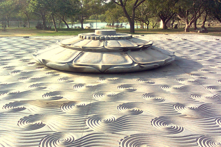 Delhi: Raj Ghat Memorial Guided Walking Tour