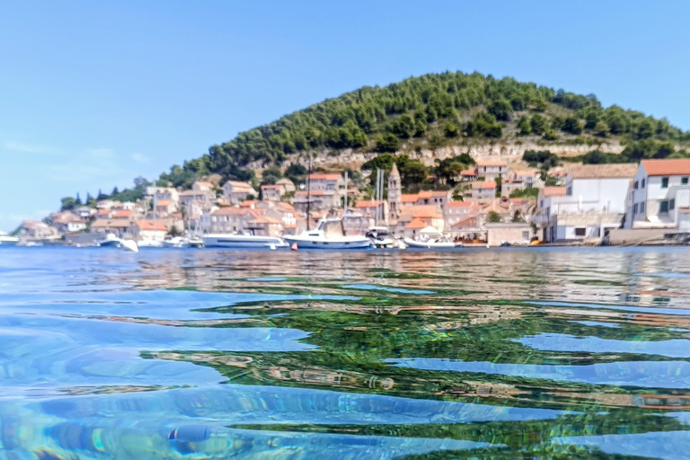 Split: Blue Cave, Green Cave & 5 Islands Boat Adventure Tour Split: Blue, Green Cave, 5 islands, Blue Lagoon, lunch - req