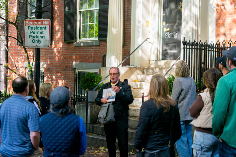 Boston: Tour histórico a pie en grupo reducido por Beacon Hill