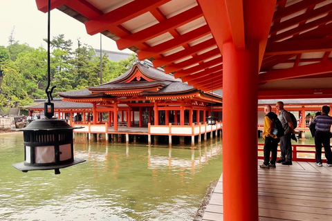 Hiroshima : Visite privée de Miyajima avec un guide local 5 heuresMiyajima 5 heures