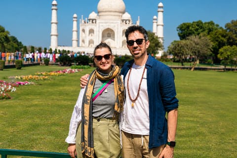 From Delhi: Private Taj Mahal & Agra Day Tour with 3 Options