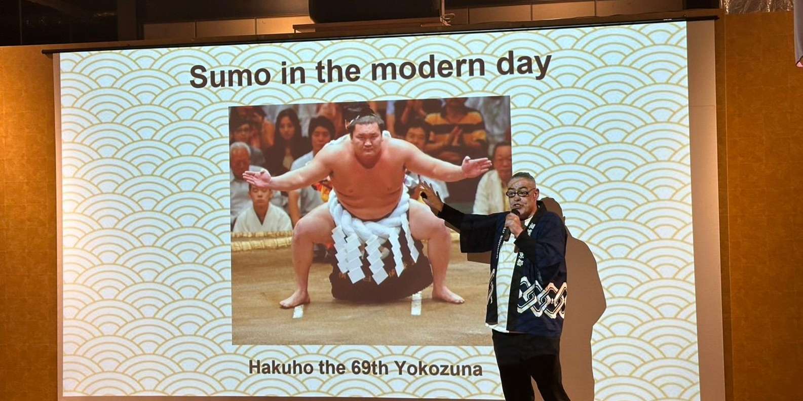 Kyoto : Authentic sumo food, wrestler challenge, photos