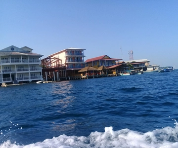 Bocas del Toro: Zapatilla Key, Dolphin Bay, Coral Key