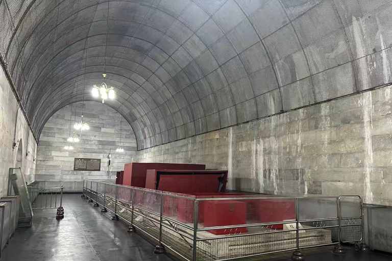 Busda: Mutianyu Great Wall & Ming Tomb Group/Private Tour Mutianyu Great Wall & Ming Tomb +XR Experience Private Tour