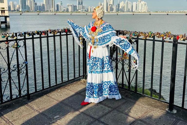 Panama City: Street Art & Stories with local guide